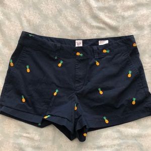 GAP City Short, Pineapple.